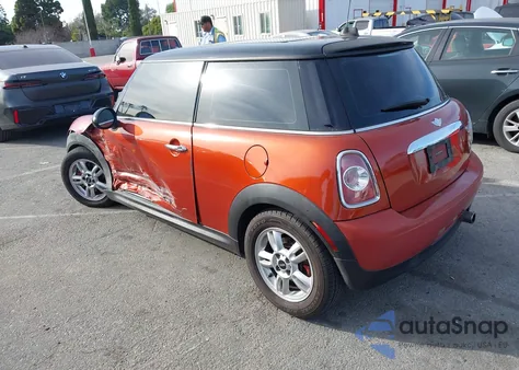 2012 Mini Cooper z USA, uszkodzony, nr VIN WMWSU3C56CT263356